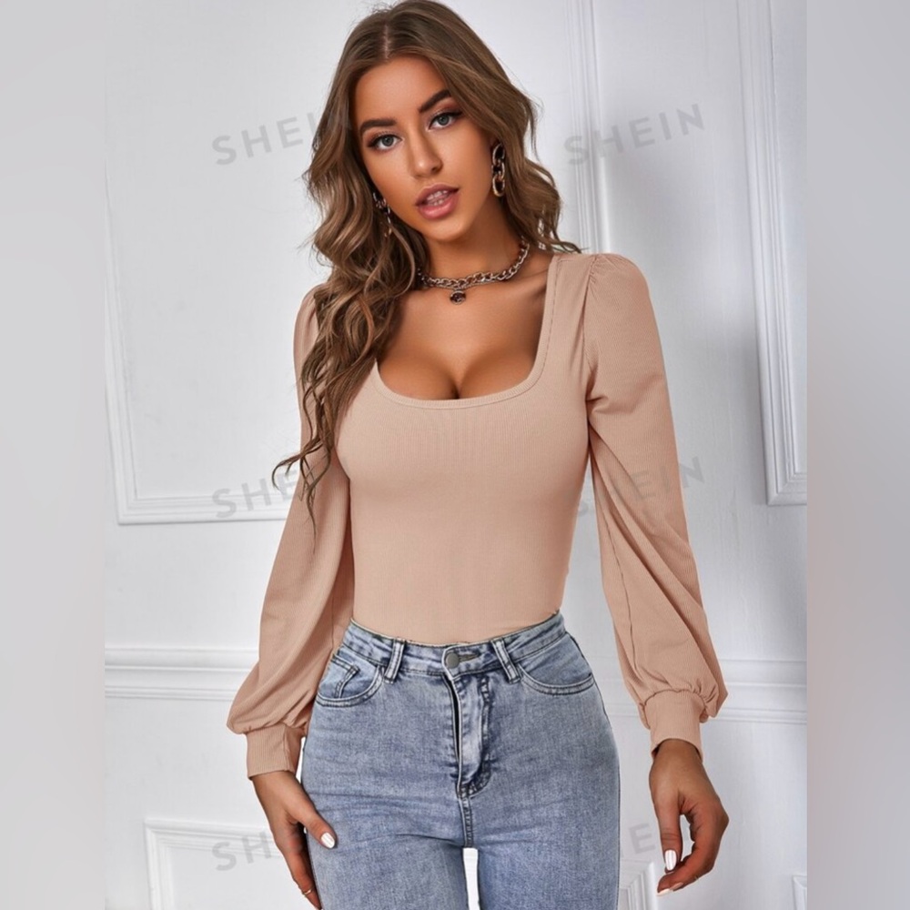 SHEIN Scoop Neck